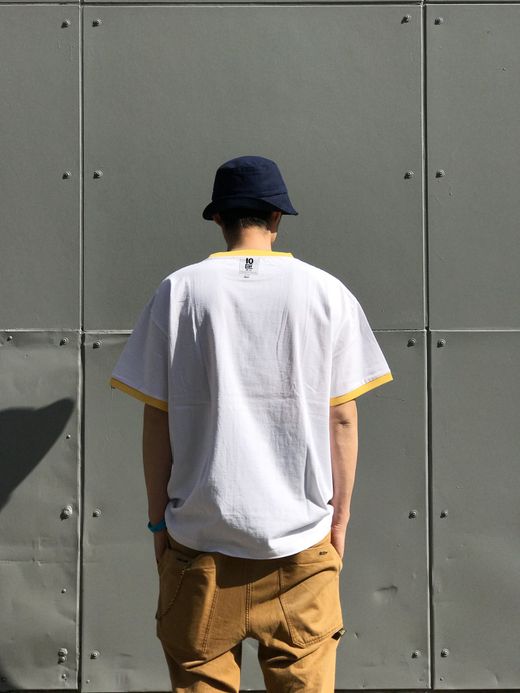 TENBOX OKAY BOSS!! TEE / WHITE/MUSTARD