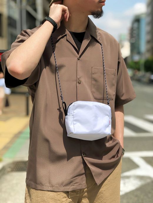  KCB045 / ONE B POUCH / WHITE