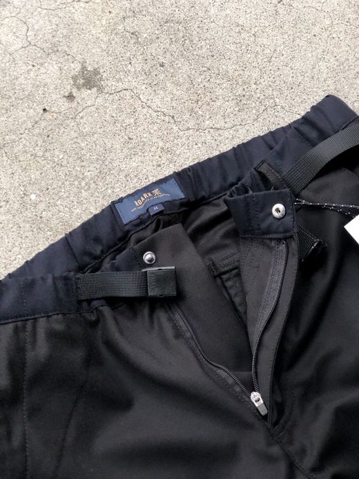 ROARK REVIVAL RPJ550 / NEW TRAVEL PANTS - NARROW FIT / BLACK