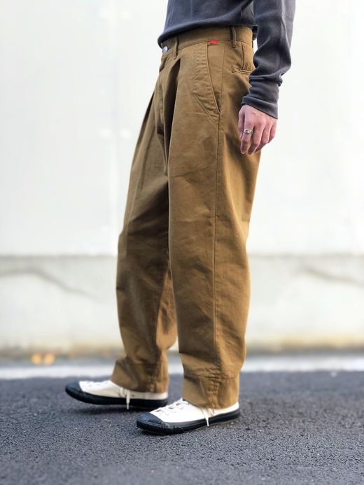 ANACHRONORM AN011 / TUCK WIDE TROUSERS / TAN