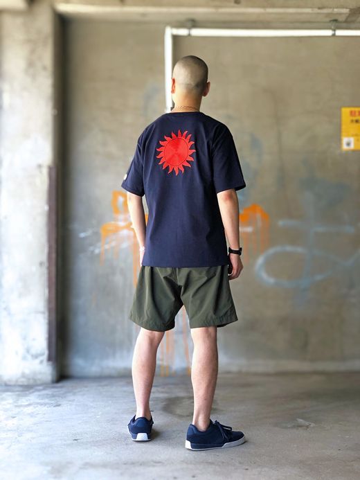 LOOKER LOOK.92 / SUN&MOON TEE / NAVY/RED
