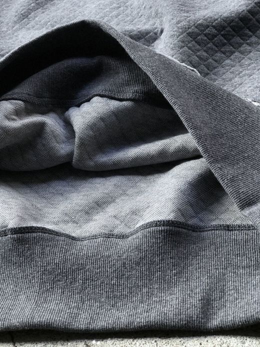 VOO VOO-981 / QUILT JAGGED CREW / CHARCOAL