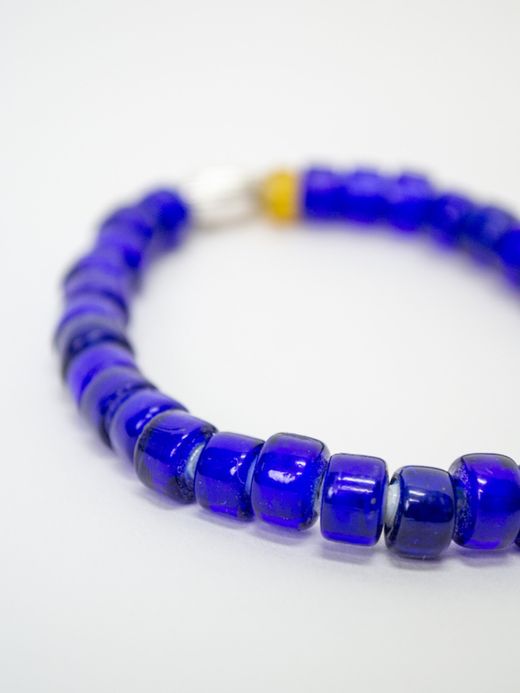 VOO VOO-URL-001 / "WHITE HEARTS" BRACELET / BLUE MULTI 1