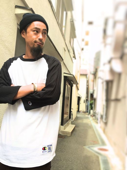 LOOKER UT Raglan Tee / white/black.S
