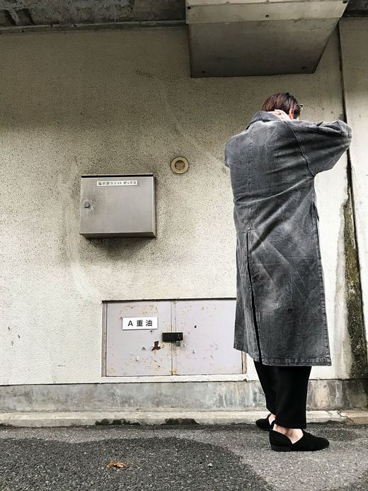 ANACHRONORM Damaged Twill Cowboy Coat / black