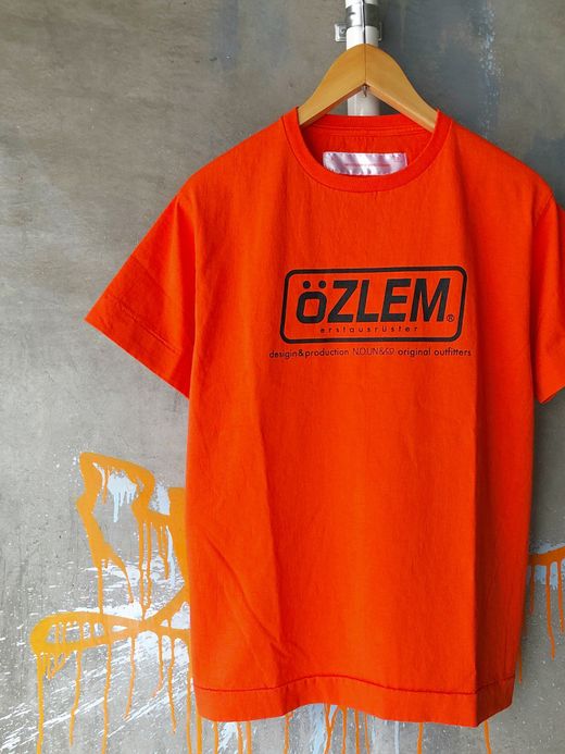 NECESSARY or UNNECESSARY 90011403 / OZLEM TEE S/S / ORANGE