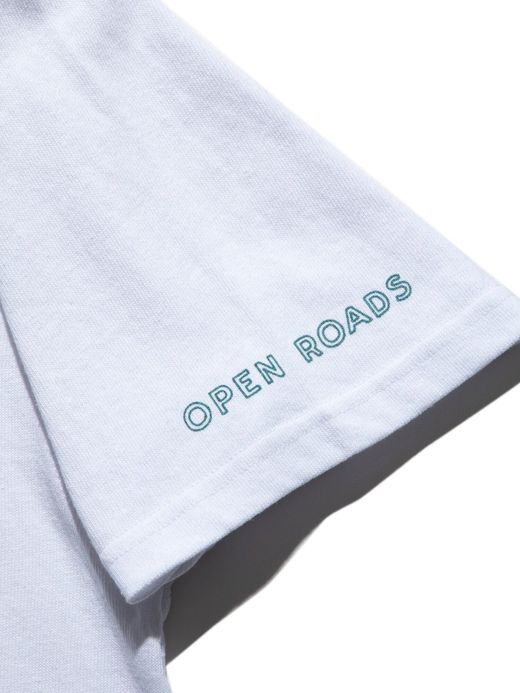 ROARK REVIVAL RTJC700 / "OPEN ROADS OPEN MINDS" TEE / WHITE