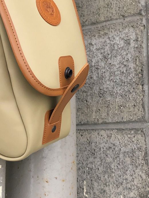 THE UNION TCB0004 / THE SHOULDER POUCH / BEIGE