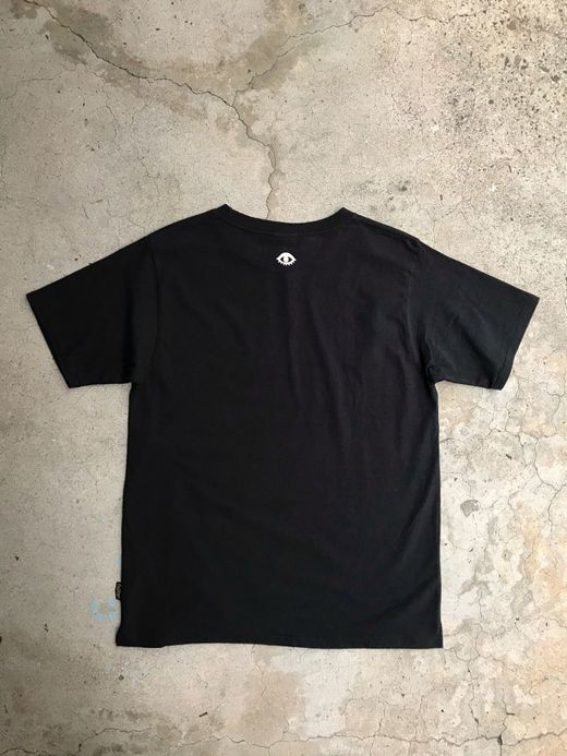 fulton ONE LINE SWIRL TEE / SUPER BLACK