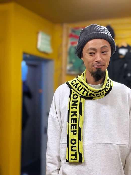 THE PARK SHOP TPS-152 / CAUTION MUFFLER ADULTS / YELLOW