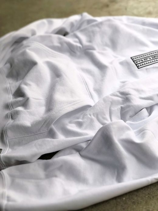 THE NORTH FACE NT11965 / RAGE SWEAT HOODIE / ホワイト