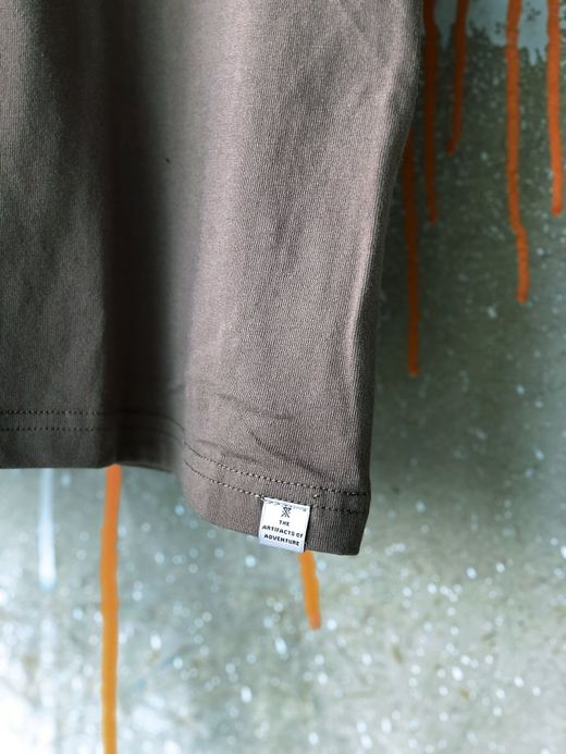 ROARK REVIVAL RTJD505 / "NOODLE HOUSE" TEE / CHARCOAL