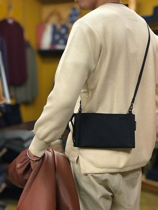 NECESSARY or UNNECESSARY 70020820 / COLOR TRIO 'L' / BLACK