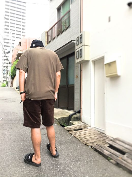 LOOKER Nice Tee / olive/black