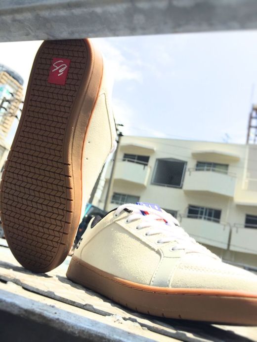 es Sal / white/gum