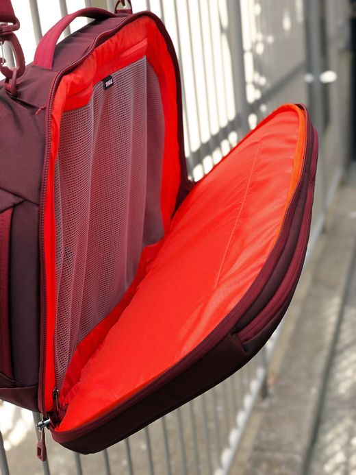  TSD-340 / THULE SUBTERRA DUFFEL CARRY-ON 40L / EMBER