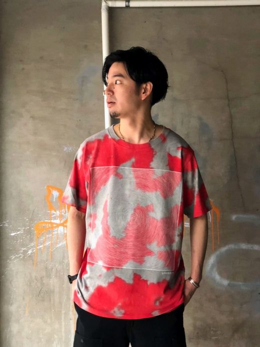 fulton ONE LINE SWIRL TEE / GRAY-RED