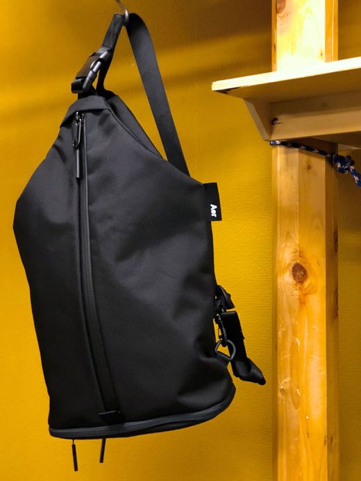  Sling Bag S / black