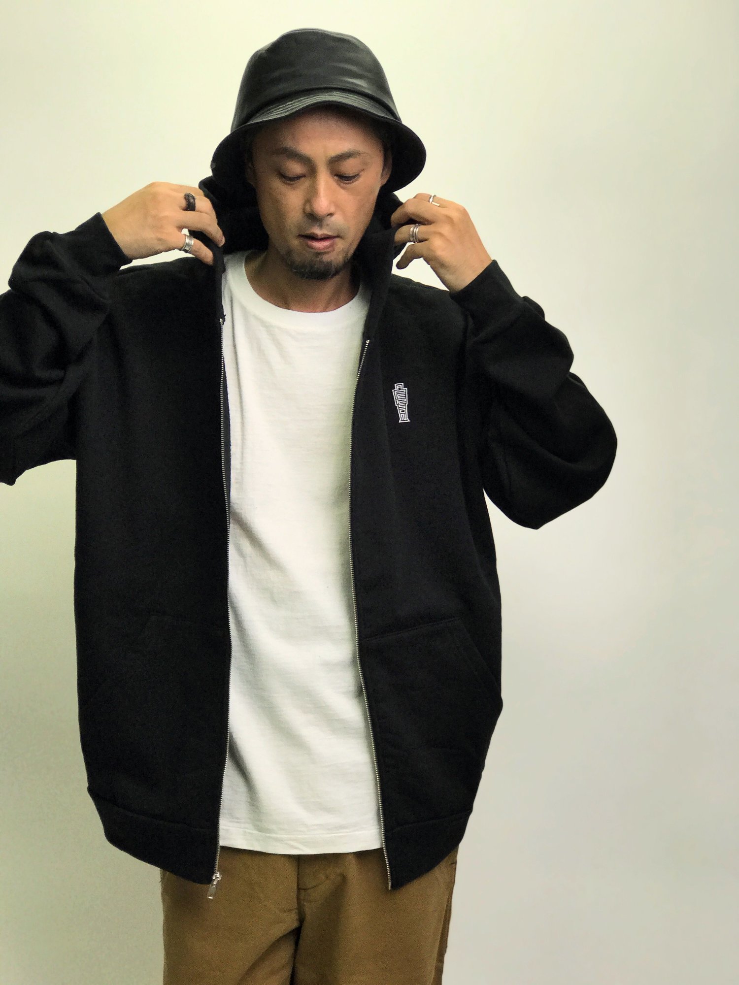 A PERSON AP-44 / PHOENIX ZIP PARKA / BLACK | FLATBUSH