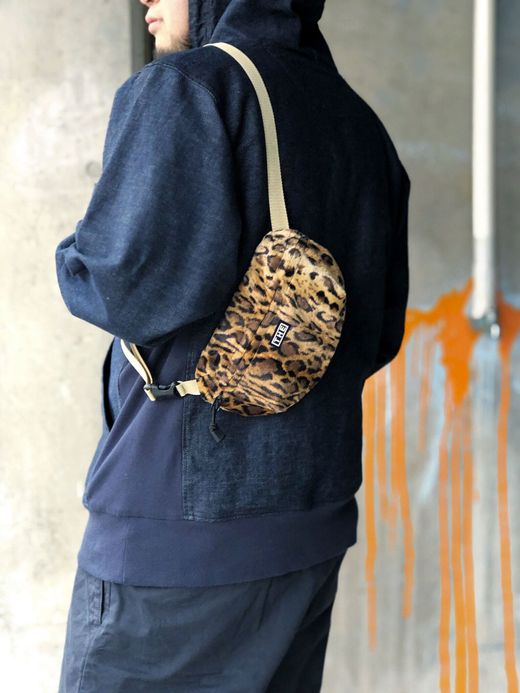 THE UNION TCB00050 / FIELD POUCH(L size) / LEOPARD