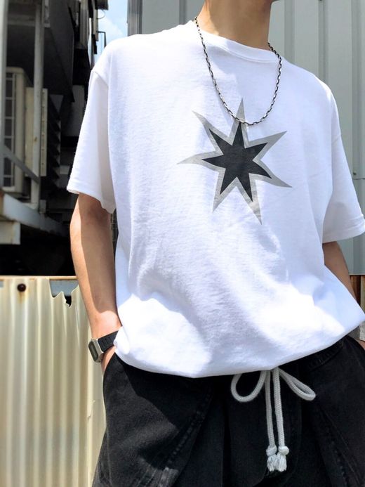 LOOKER Seven Star Tee / white/black