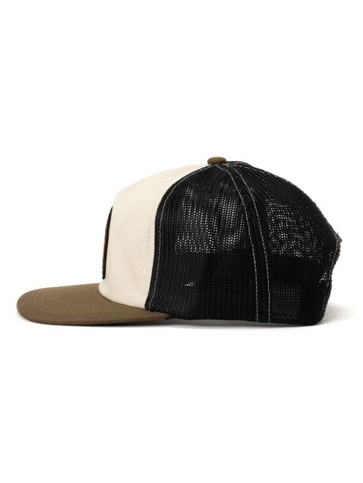 ROARK REVIVAL RH480 / OPEN ROADS TRUCKER / OFF WHITE