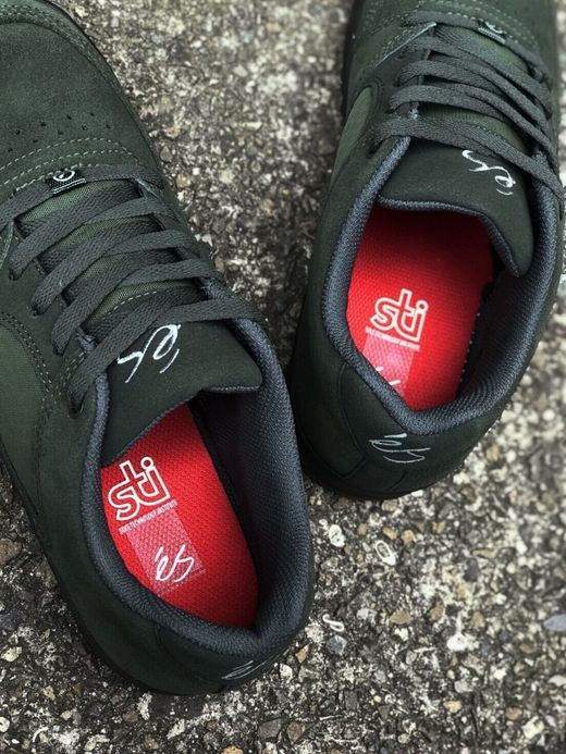 es Accel Slim / hunter green