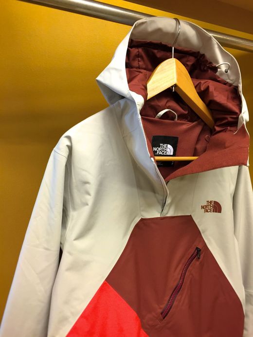 THE NORTH FACE Dubs Jacket / ファイアリーレッド