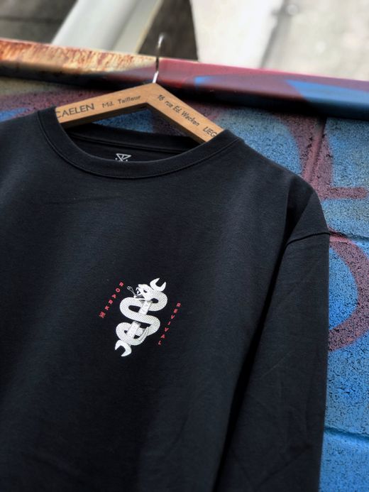 ROARK REVIVAL RLTJ553 / "WRENCHED" L/S TEE / BLACK