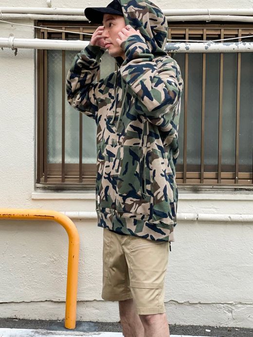 GLOBE BURLY HOODIE / OLIVE CAMO