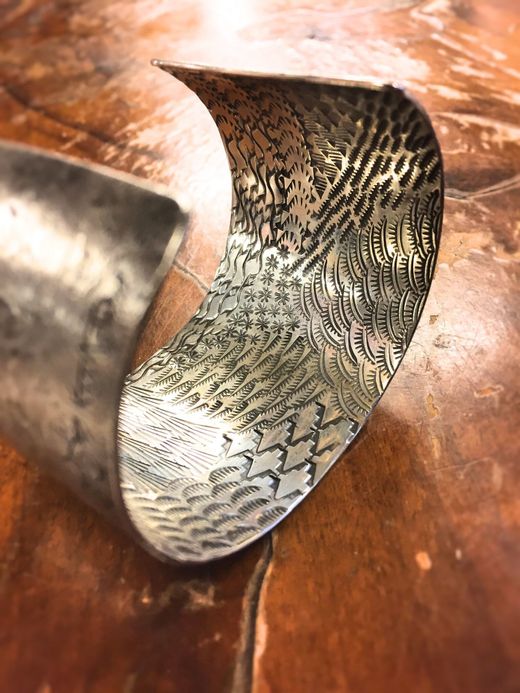 TSUNAIHAIYA Texturerized Bangle "Rough" / type A