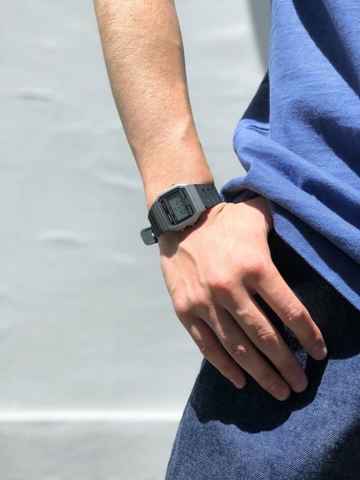 CASIO F-91WM / UK METALLIC SERIES / GRAY×BLACK