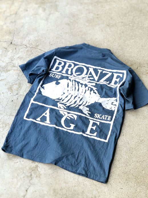  JM19SS042 / BRONZE AGE SQUARE TEE / NAVY