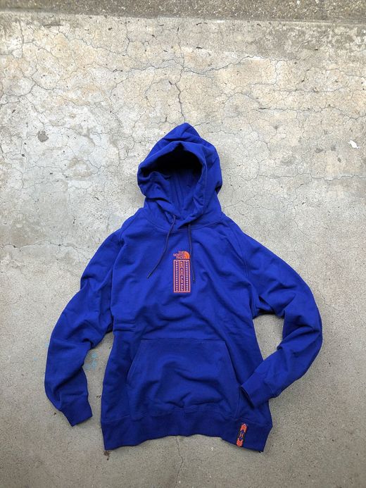 THE NORTH FACE NT11965 / RAGE SWEAT HOODIE / アズテックブルー