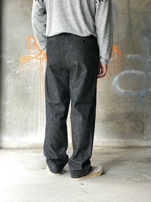 e.sen esenss20p02 / THOMAS / BLACK