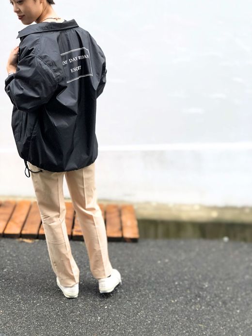 LOOKER LOOK.5 / RAINY DAY WOMAN ESCORT COACH JACKET / BLACK/WHITE