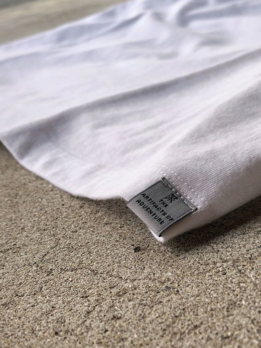 ROARK REVIVAL RTJ521 / "RUMOR KING" TEE / WHITE