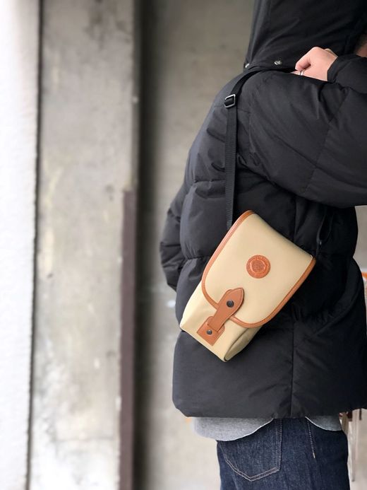 THE UNION TCB0004 / THE SHOULDER POUCH / BEIGE