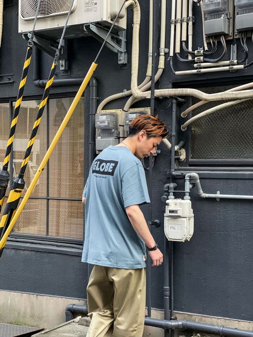 GLOBE LIVING LOW VELOCITY TEE / STEEL BLUE