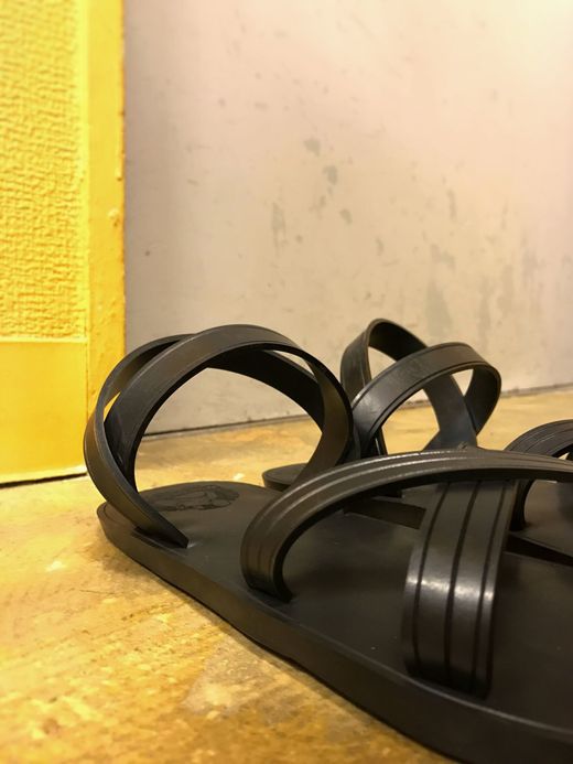  4 Straps Sandal / black