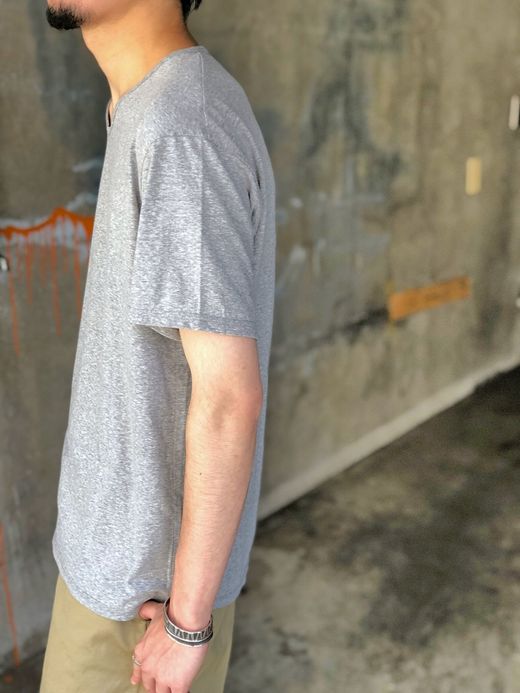 remilla Marble V-neck Tee / GRY.MK