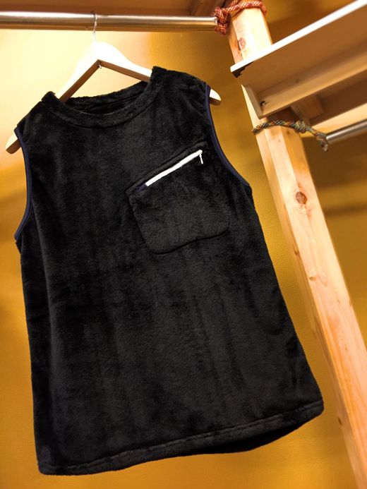 VOO Miracle Fur Vest / black