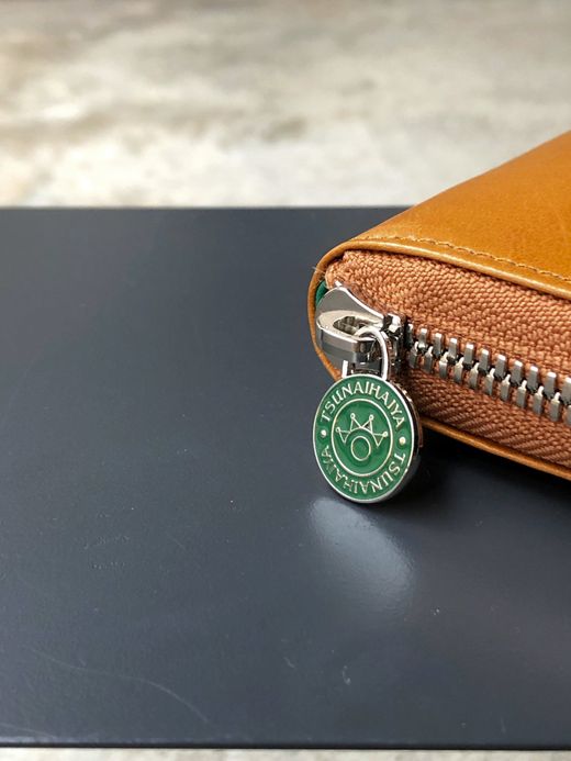 TSUNAIHAIYA BRINCADEIRA ROUND ZIP SHORT WALLET / CAMEL GREEN 