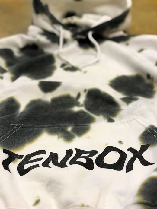 TENBOX T TIGHT DIE HOODIE / BLACK