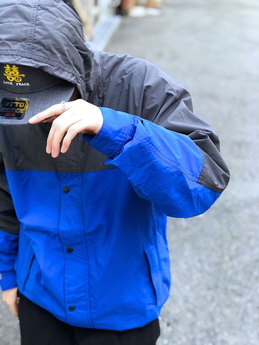 THE NORTH FACE Hydrena Wind Jacket / グラフィットグレー×ターキッシュブルー