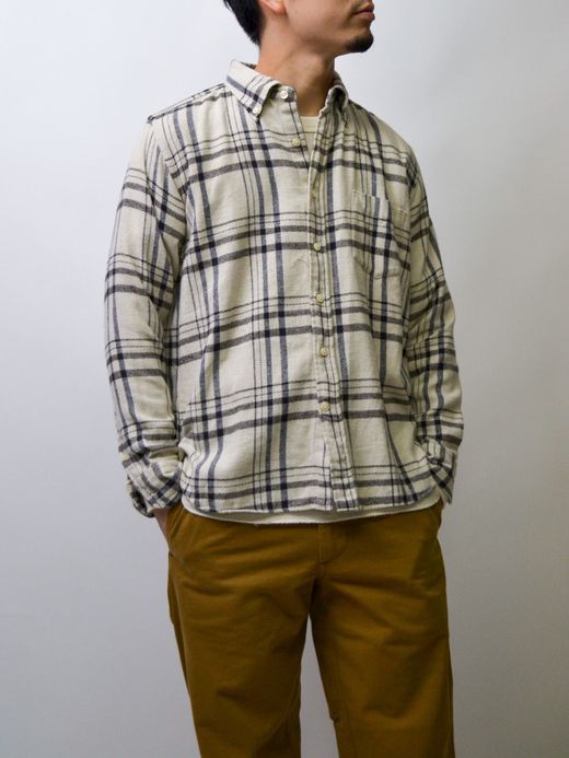 Spinner Bait 301HC / ヘリンボンチェック起毛エイタシャツ / オフホワイト