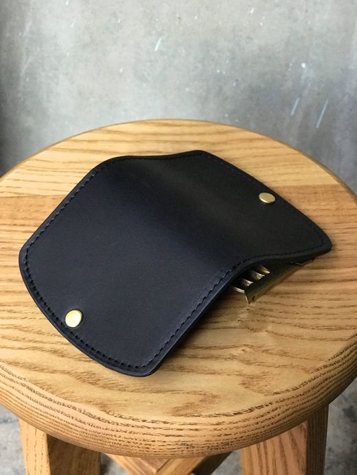 VOO VOO-988 / MAGIC LEZA CASE / BLACK