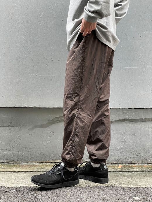 S.F.C SFCFW21P05 / TRAINING PANTS / BROWN