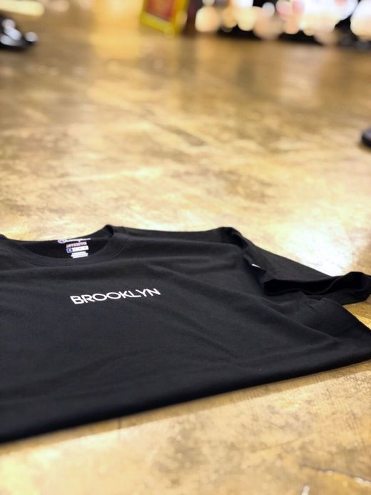 FLATBUSH Select Brooklyn EMB Tee / black