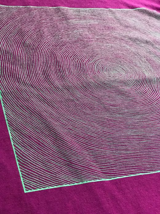 fulton ONE LINE SWIRL TEE / STRANGE PURPLE
